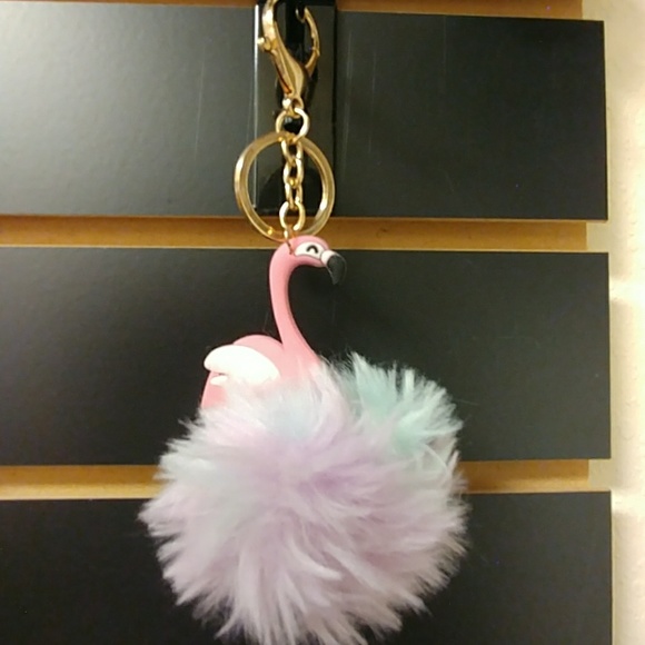 Tropical Pink Flamingo PomPom Keychain - Picture 5 of 6